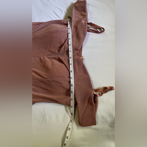 Elegant Pink Evening Gown - Picture 3 of 5